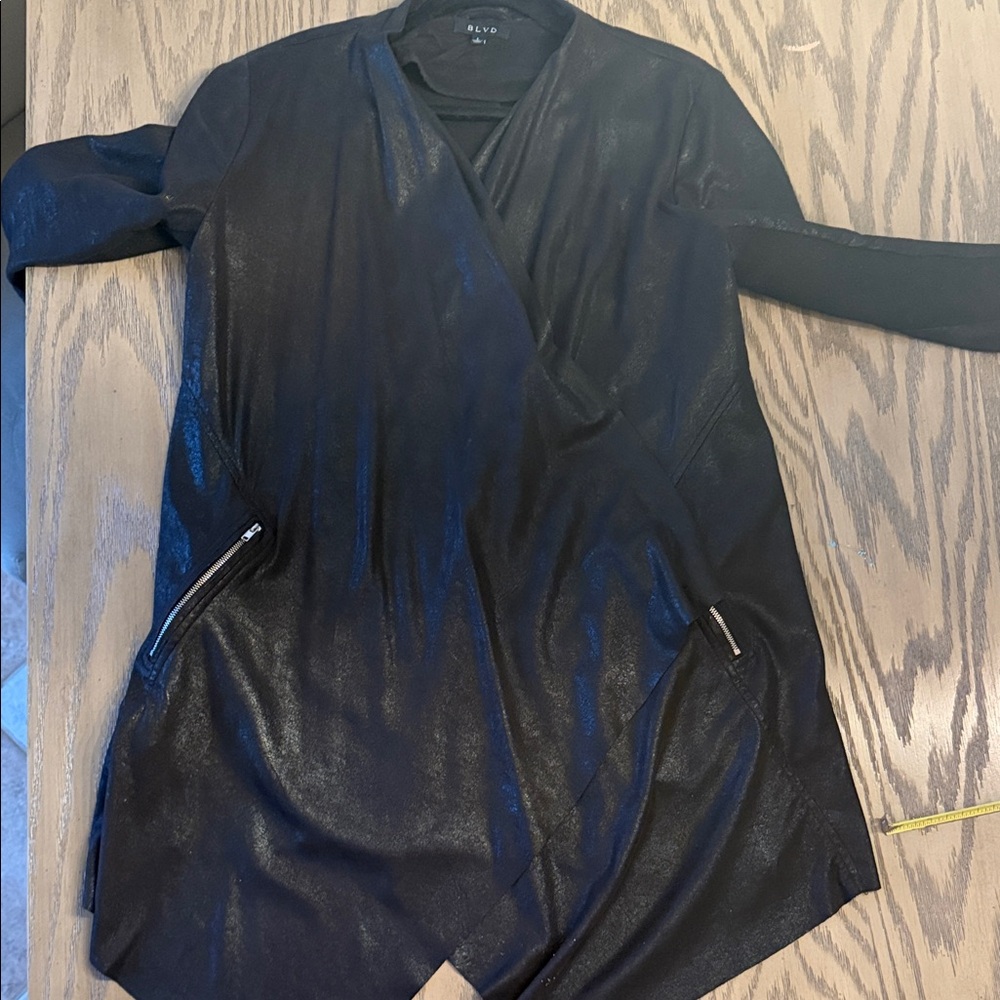 BLVD Black Open-Front Women's Blazer